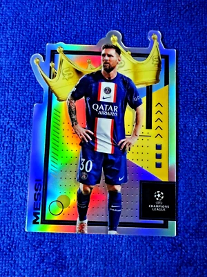 2022–23 Topps Superstars Лионель Месси хромированная переливающаяся карточка UCL Royalty штампованная ROYLM - Изображение 1 из 4