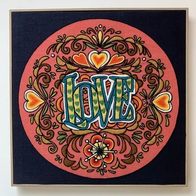LOVE Crewel Bordado Retro Estilo Vintage Hecho a Mano 20” Cuadrado Foto 1 de 2