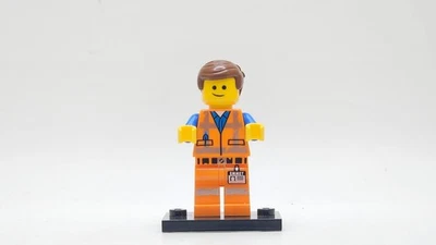 LEGO minifigure Emmet tlm142 LEGO Movie 2 worn uniform 70842 70831 70824 - Image 1 of 4