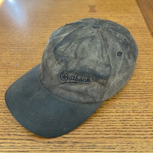 OUTBACK TRADING Oilskin Aussie Slugger Cap Waxed Cotton Brown Leather Adjustable - Picture 1 of 8