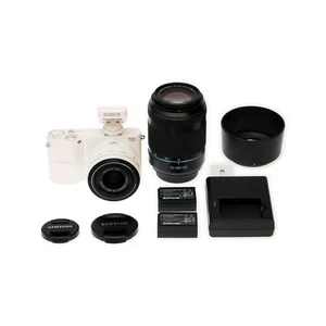 Samsung NX1000 20MP fotocamera mirrorless autofocus con obiettivi 20-50mm e 50-200mm - Foto 1 di 9