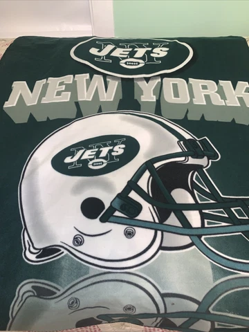*Lightly Used* New York Jets NFL FOOTBALL FLEECE BLANKET THROW  SIZE 50"X60" Cover