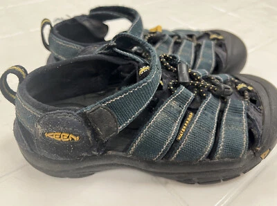 Sandálias Keen verde juvenil Newport H2 caminhada impermeável tamanho 2 Leia a descrição - Imagem 1 de 4
