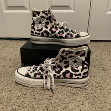 red and leopard print converse