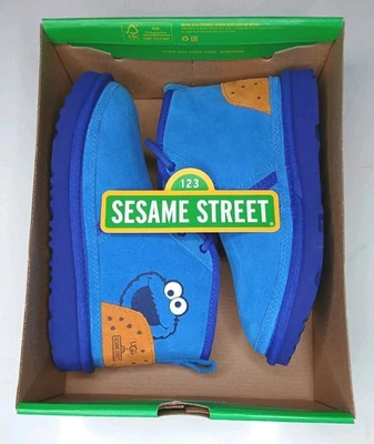 Ugg X Cookie Monster Neumel II niños talla 2 Foto 1 de 4