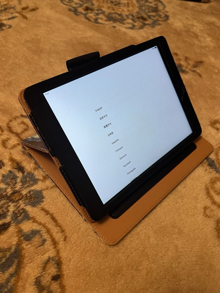 Apple iPad Air 1st Gen 16GB | A1474 | Space Gray (Unlocked) Nice - Image 1 of 4