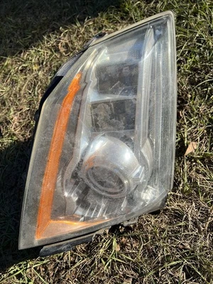 2008-2014 Cadillac CTS Xenon HID Headlight Left Driver Side Bulb & Module OEM - Image 1 of 4
