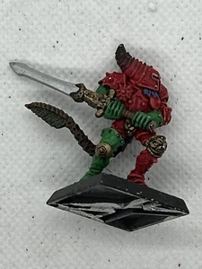 Warhammer Fantasy Chaos Champion (Sorcerer) (Blade tail) Metal - Games Workshop - Foto 1 di 3