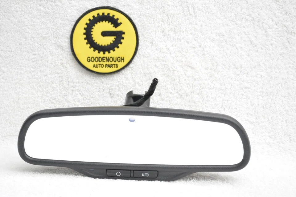 2013-2015 Chevy Captiva Saturn Vue Automatic Dimming Power Rear View Mirror OEM - Image 1 of 4