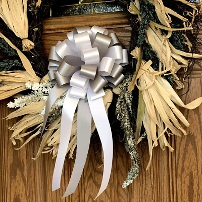 Arcos de banco de boda plateados y blancos - 8" de ancho, juego de 6, aniversario, Navidad Foto 1 de 4