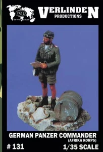 1/35 WWII German Panzer Commander (Afrika Korps) with Base VERLINDEN #131 - Picture 1 of 1