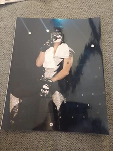 PETER CRISS Kiss Drummer 8X10 PICTURE candid relaxing KISS BAND - Picture 1 of 1