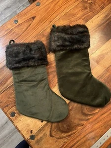 Calza natalizia in finto velluto verde con pelliccia sintetica marrone set di 2 concetto avanzato - Foto 1 di 10