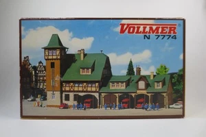 Vollmer N 7774 Alte Feuerwache NEU & OVP CH23224 - Bild 1 von 2