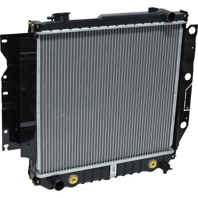 Radiador UAC RA 2102C para Jeep Wrangler 97-06 Foto 1 de 4