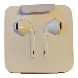 Original Apple iPhone EarPods Lightning Stecker Kabelgebunden Headset Ohrhörer Kopfhörer Neu - Bild 1 von 2