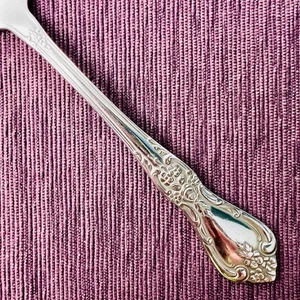 Oneida KENNETT SQUARE Stainless Distinction Deluxe Glossy Flatware CHOICE - Picture 1 of 8