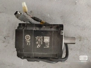 cx/cx/One YASKAWA servo motor SGM7J-08AFC6S - Picture 1 of 5