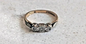 9ct Gold & Platinum Trilogy Diamond Ring Bravingtons c1940s size L, 1.9 g - Picture 1 of 9