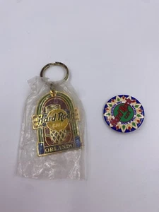Hard Rock Cafe Orlando Keyring and Hard Rock Cafe Christmas 1993 Button Pin - Picture 1 of 12