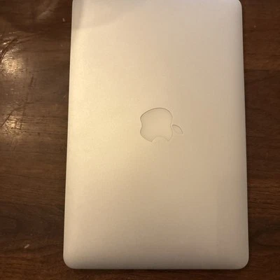 Apple MacBook Air 11,6» (128GB SSD, Intel Core i5-3317U, 1,70 ГГц, 4GB RAM)... - Изображение 1 из 3