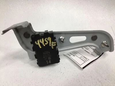 Chassis Brain Box TOYOTA RAV-4 16 17 18 - Image 1 of 2