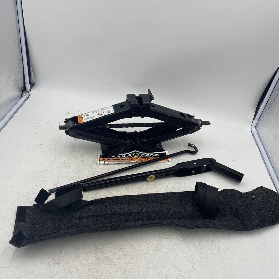 2003 - 2005 Ford Explorer Mercury Mountaineer   Tire Jack Tool Kit OEM Foto 1 de 4