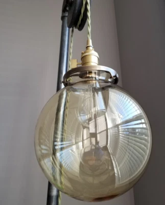 8" Clear Glass Globe, 4 inch fitter size - Pendant lamp shade, vintage lighting - Image 1 of 4