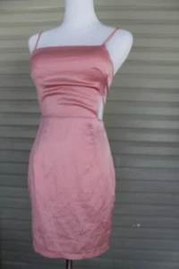XE 25) BNWT SIZE 6 PRETTYLITTLETHING PINK CUTOUT PARTY DRESS *MARKED - Picture 1 of 7