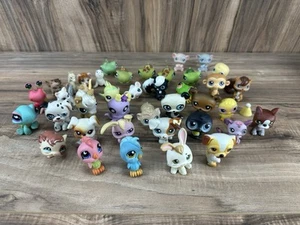 Lot Of 30+ LPS Mini Figures Littlest Pet Shop Dogs Cats Birds Fish Reptiles Toy - Picture 1 of 5