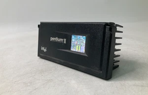 Ranura Intel Pentium II SL2U7 de colección 1 con CPU de 450 MHz 512K caché 100 MHz - Imagen 1 de 8