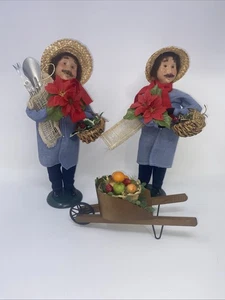 Byers Choice Carolers Gardeners Lot With Wheelbarrow Fruit Harvest * READ* - Picture 1 of 9