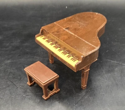 Vintage Dollhouse Renwal Piano and Bench — 第 1/4 张图片