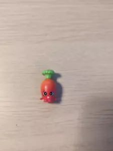 Shopkins Season 6 #6-015 Karen Carrot Chef Club - Picture 1 of 8