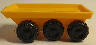 Vehículo ATV Attex 1970 juguete 1/2 Tootise seis ruedas 6x6 con enganche pieza de juguete de plástico Foto 1 de 4