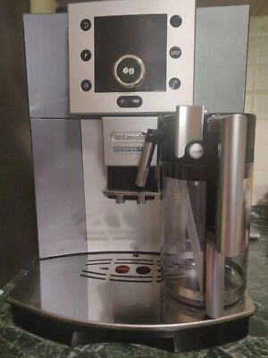 Macchina caffé automatica De Longhi Perfecta per pezzi ricambio - Immagine 1 di 2