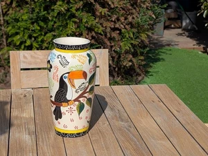 Jarrón de cerámica tucán | Exquisita cerámica mexicana de Talavera hecha a mano - Imagen 1 de 10