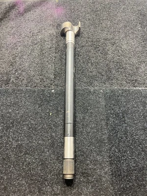 Árbol de levas de freno de aire izquierdo World American WA05-5017 23-7/16" longitud 28 estrías Foto 1 de 4