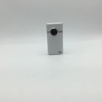 Flip UltraHD Video Camera - White 8 GB, 2 Hours - 2nd Gen - White (U2120W) - Image 1 of 2