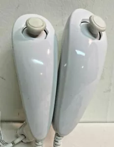 1 Pair Nintendo Wii Nunchucks RVL-004 - Picture 1 of 2
