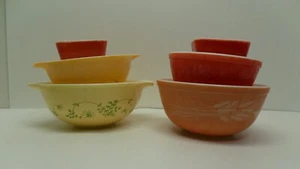 Vintage Pyrex gemischte Menge rotes Glas Kühlschrank, Aschenputtel und Schüsseln Shenandoah - Bild 1 von 10