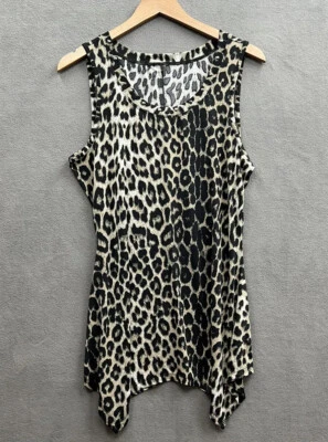 Top Avon para mujer grande estampado de leopardo escote tachonado elástico Foto 1 de 4