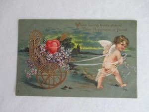 VERS 1900  CPA CARTE GAUFFREE UK CUPIDON ANGE SAINT VALENTIN FÊTES DES  AMOUREUX - Imagen 1 de 2
