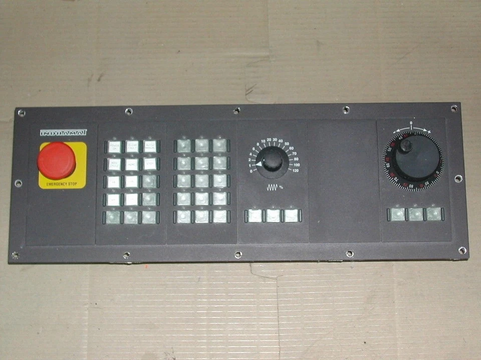 Interfaz de operador Indramat FWA-BTW3-4-003-16-VRS-NNN W11-1 Foto 1 de 4