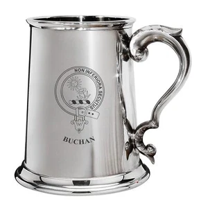 Jarra de 1 pinta de peltre pulido Buchan Family Crest con mango de desplazamiento - Imagen 1 de 1