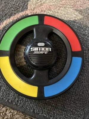 Simon Says Swipe Electronic Handheld Memory Game Toy Hasbro Tested & Works! - Image 1 of 2