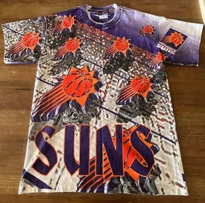 🔥T-shirt vintage anni 90 Phoenix Suns Magic Johnson NBA stampa all over grande LG - Foto 1 di 11