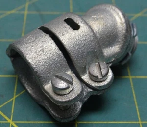 Thomas and Betts Electrical Box Connector P/N AA50552-00I-1-C-F-SZ0.500 - Picture 1 of 5