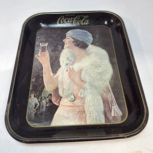 VINTAGE COKE A COLA TABLETT 4 schöne Damen abgebildet aus der Ära 1930. - Bild 1 von 2