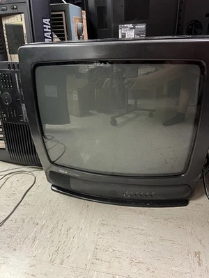 RCA F19203bk 19" CRT TV XL-100 Gaming Television - Image 1 of 4